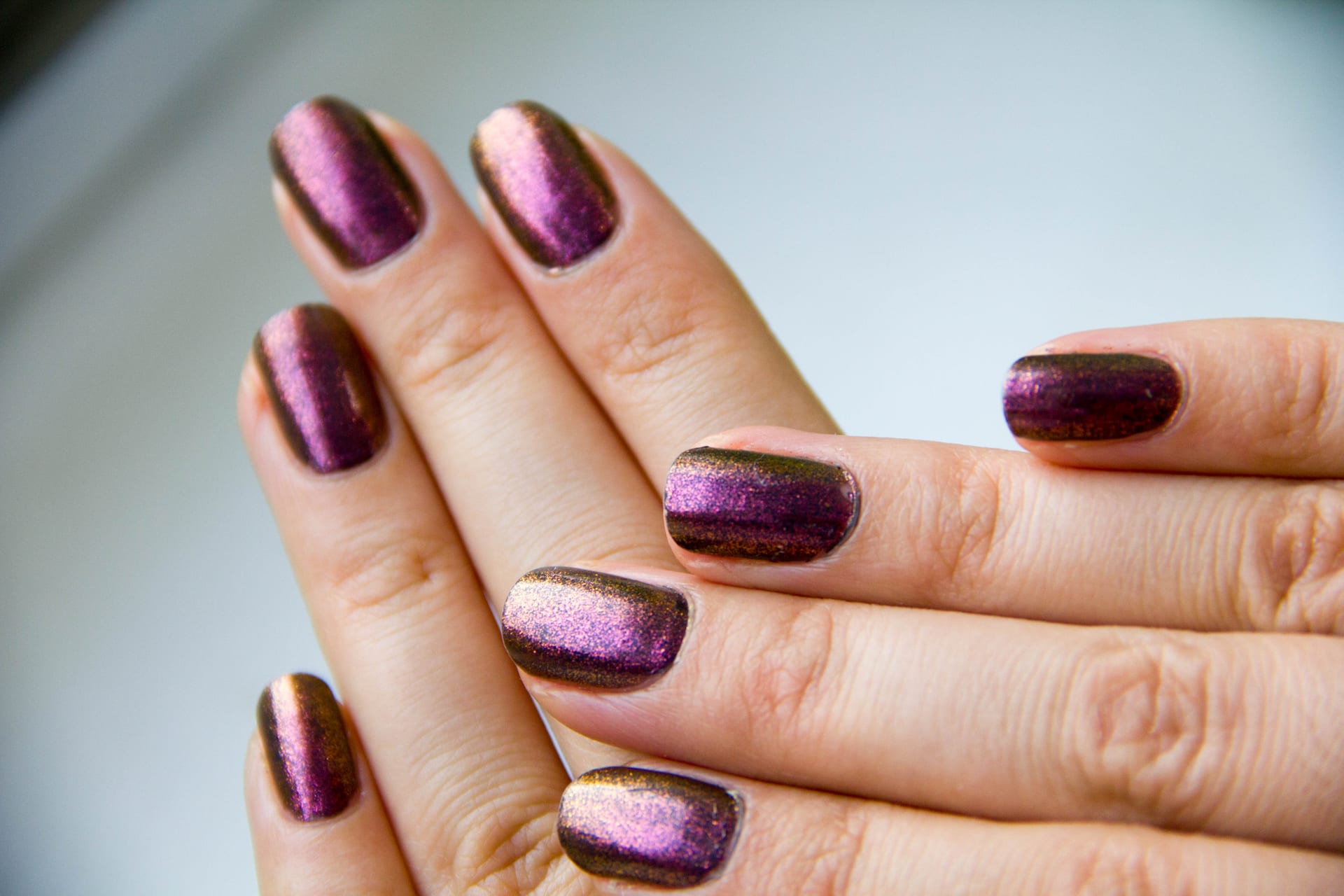 0183 model code Chrome Nails nail design